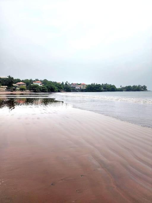 Ocean Front Villa, Ngeme