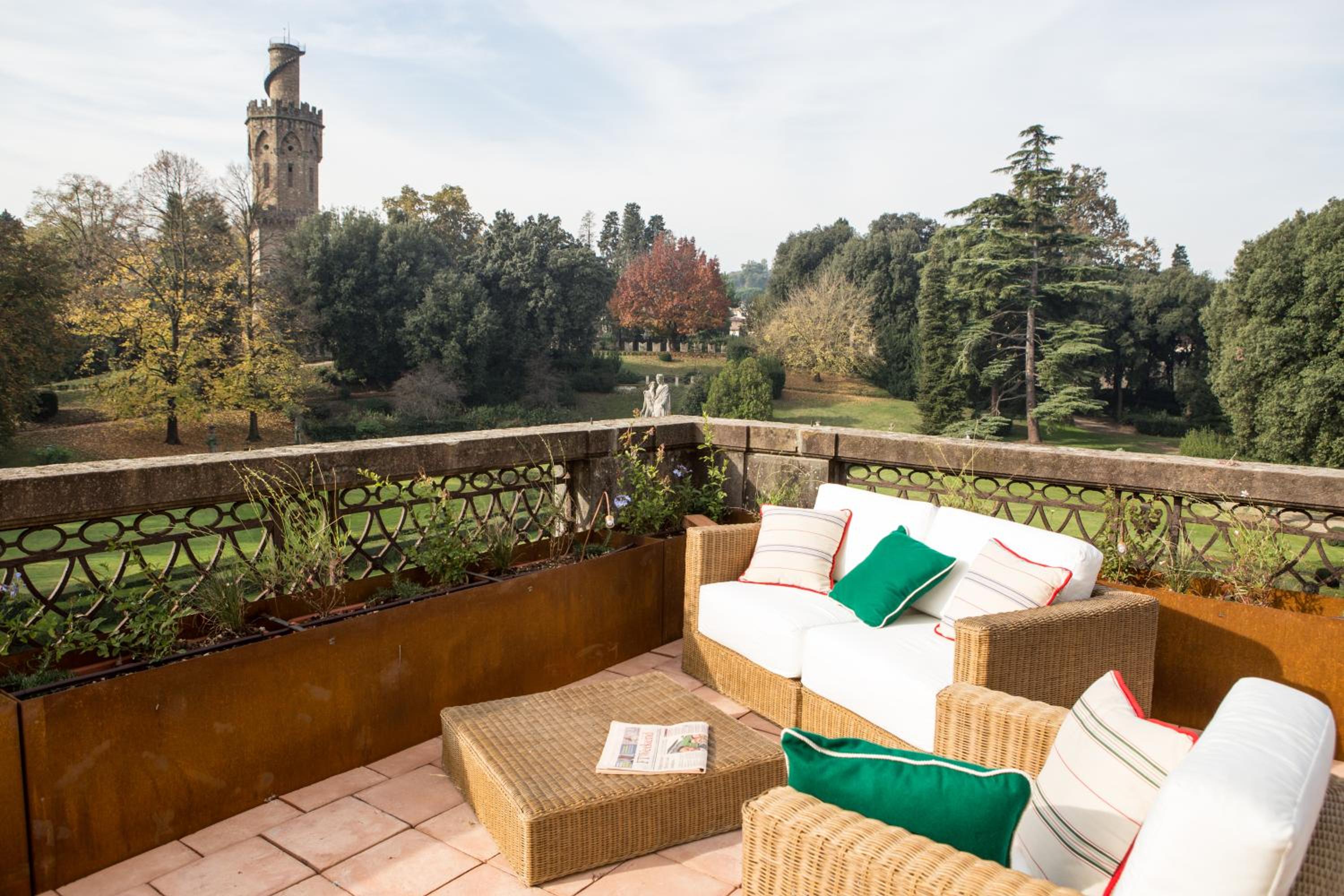 AdAstra Suites