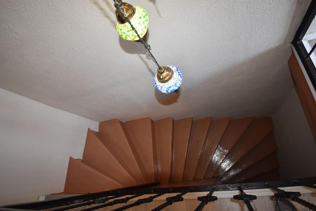 Stunning 6BR 4Bath near Tram