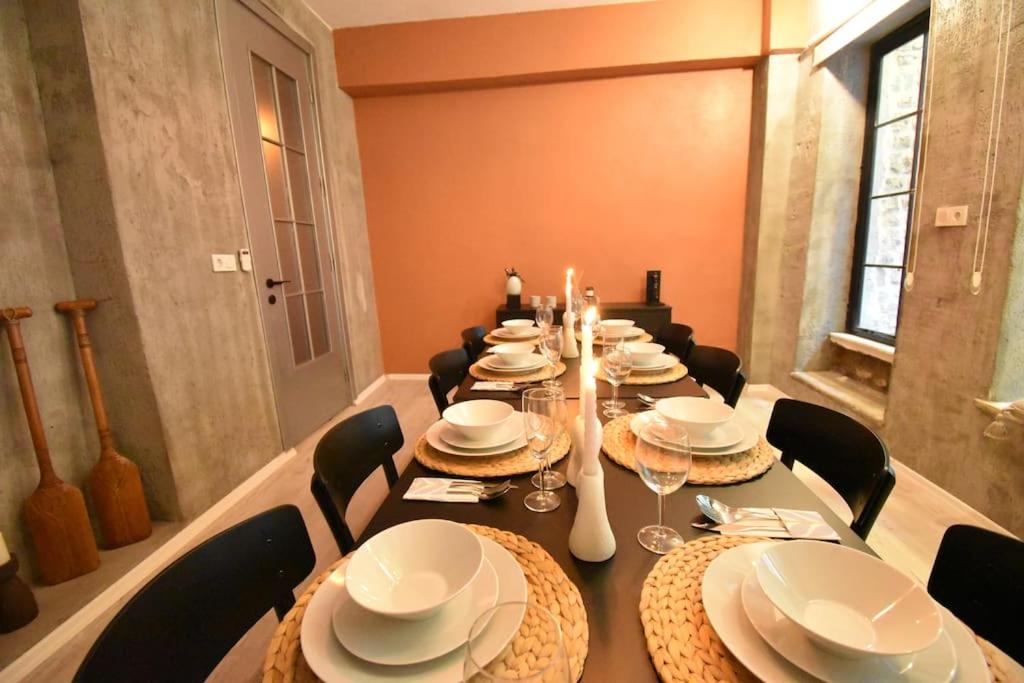 Stunning 6BR 4Bath near Tram