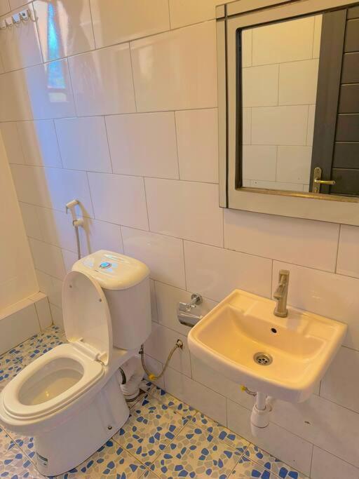 Peaceful Cozy 1BR with Power Backup In Bukoto Area view 3