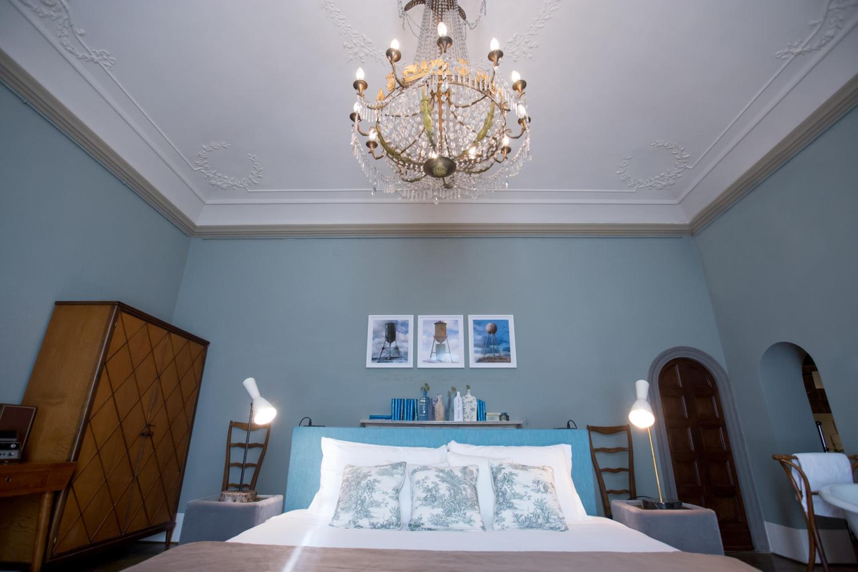 AdAstra Suites
