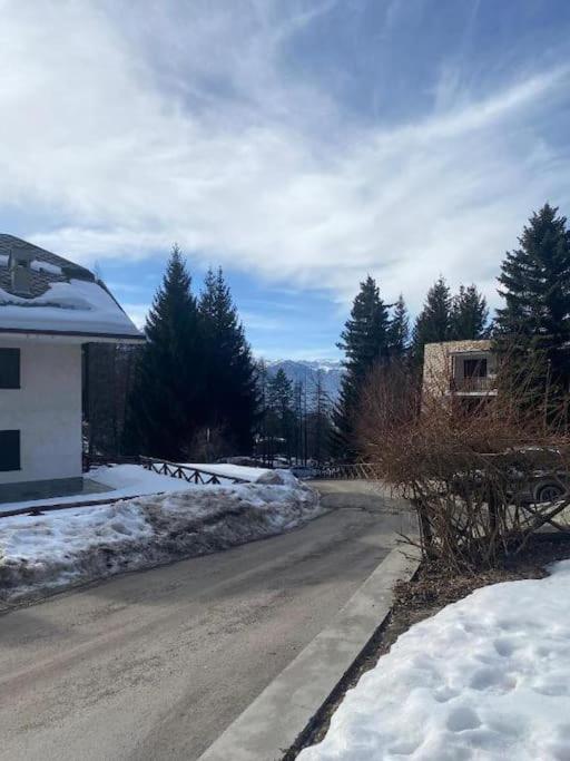 Hostdomus - Grand Villard Suite view 3