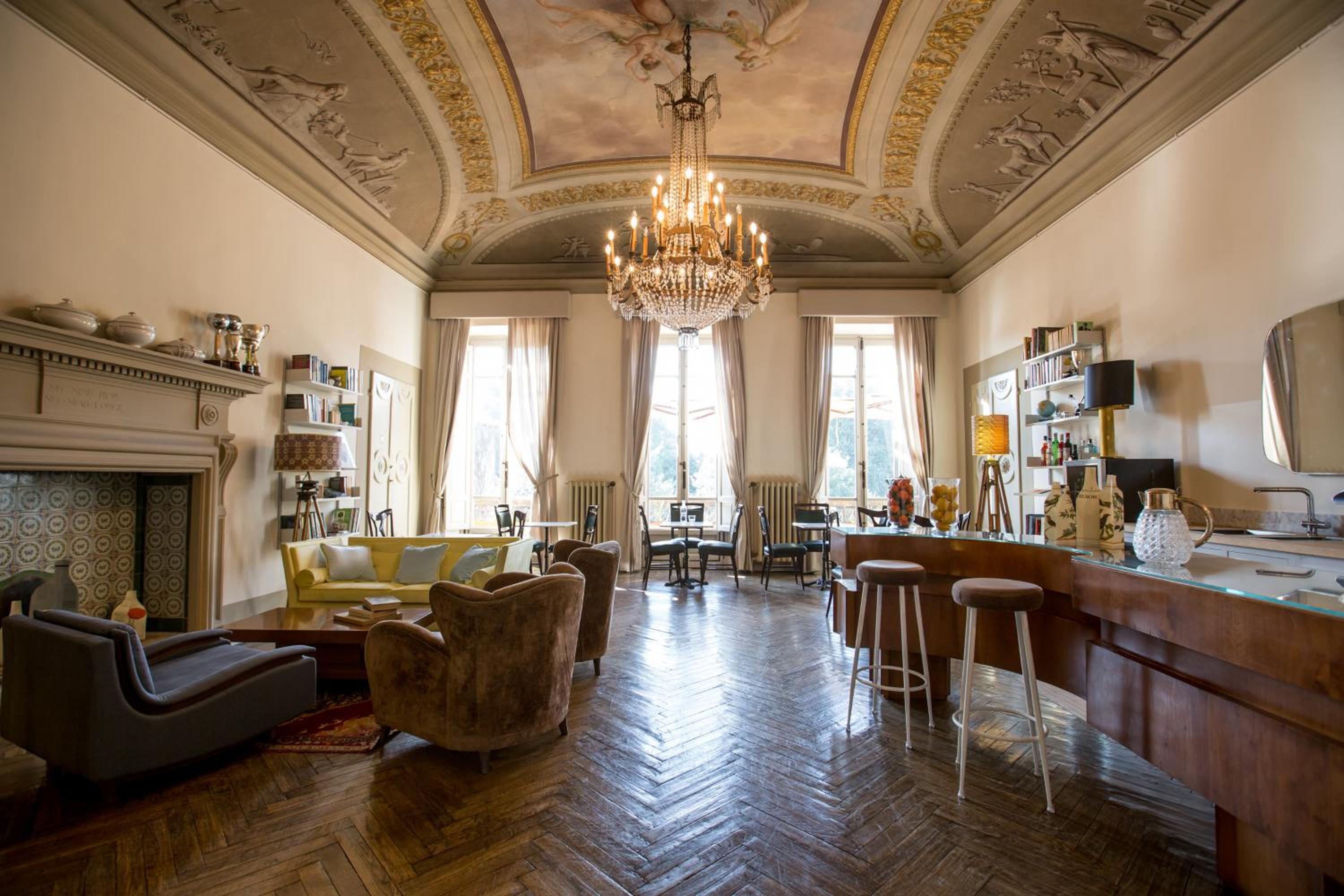 lounge
