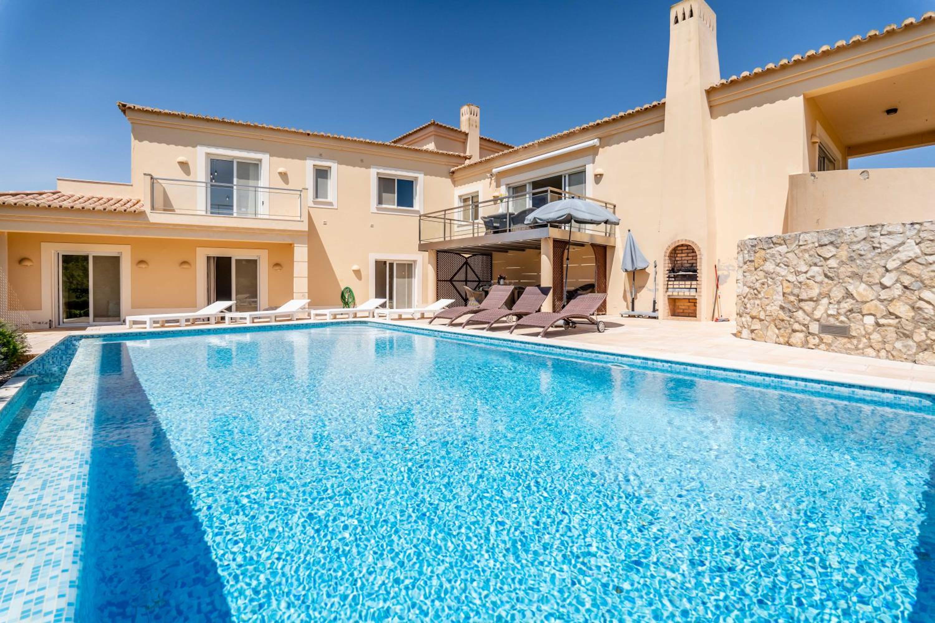 Golfe&Sun pool beach villa