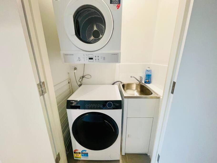 SPR Serivce Apartment Zetland 2 bedrooms 3 beds