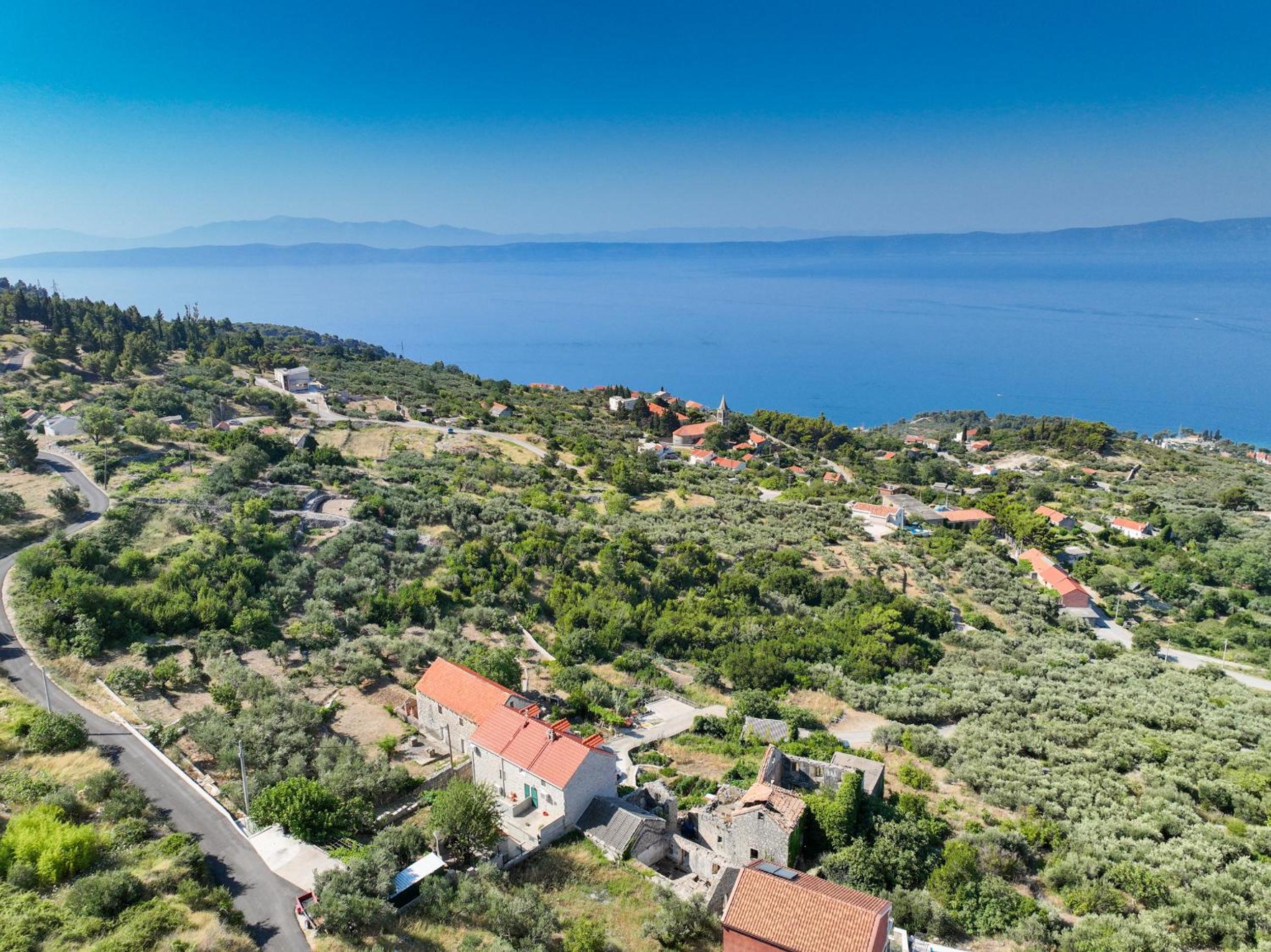 Stone house Kurtić stara Podgora view 2