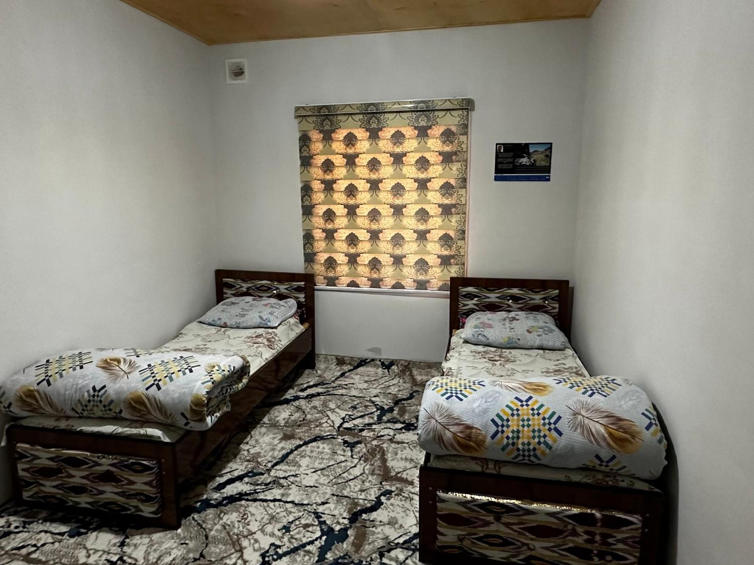 NURATA MOUNTAIN GUESTHOUSE Shiringul