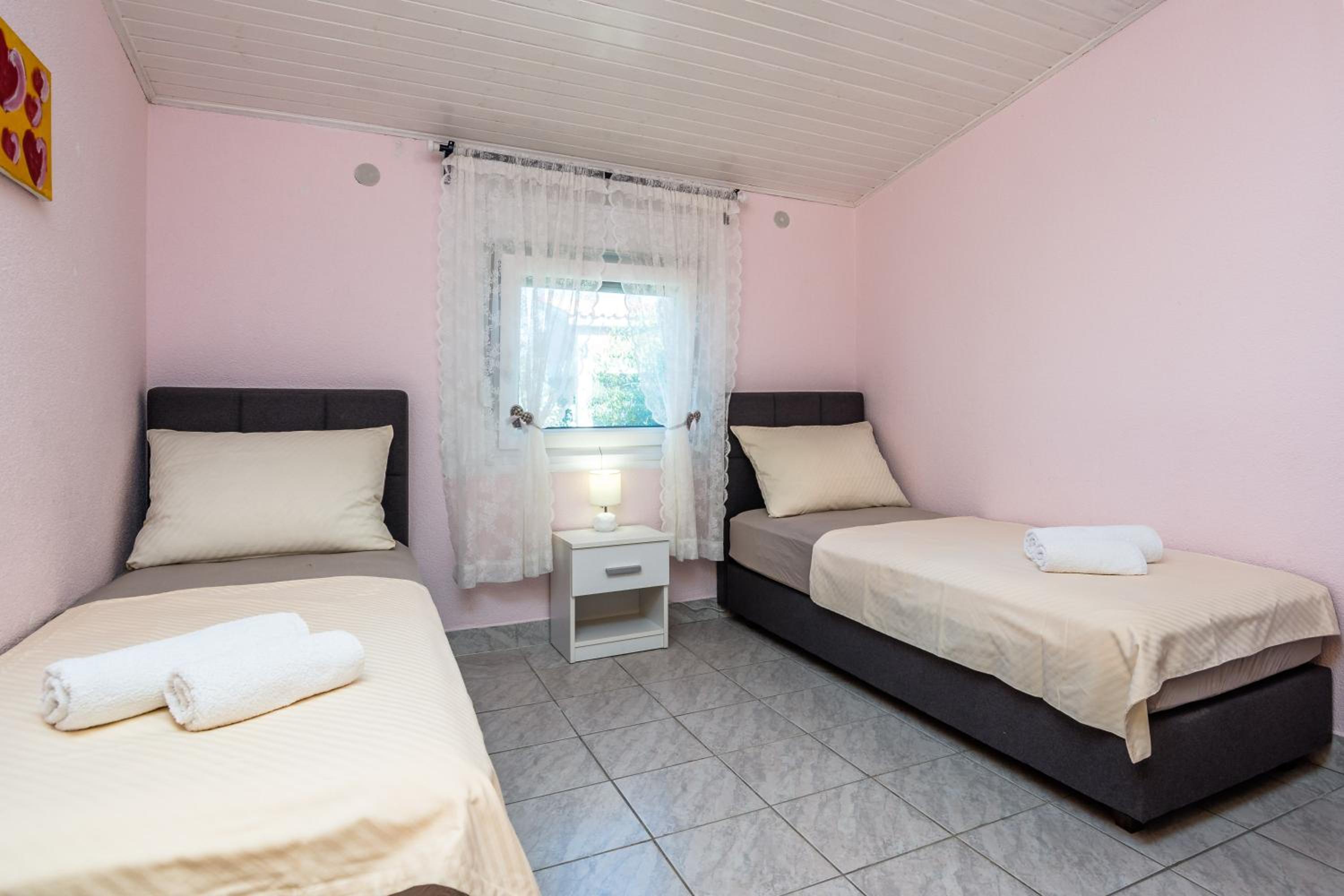 Apartment Genster Vir Kroatien