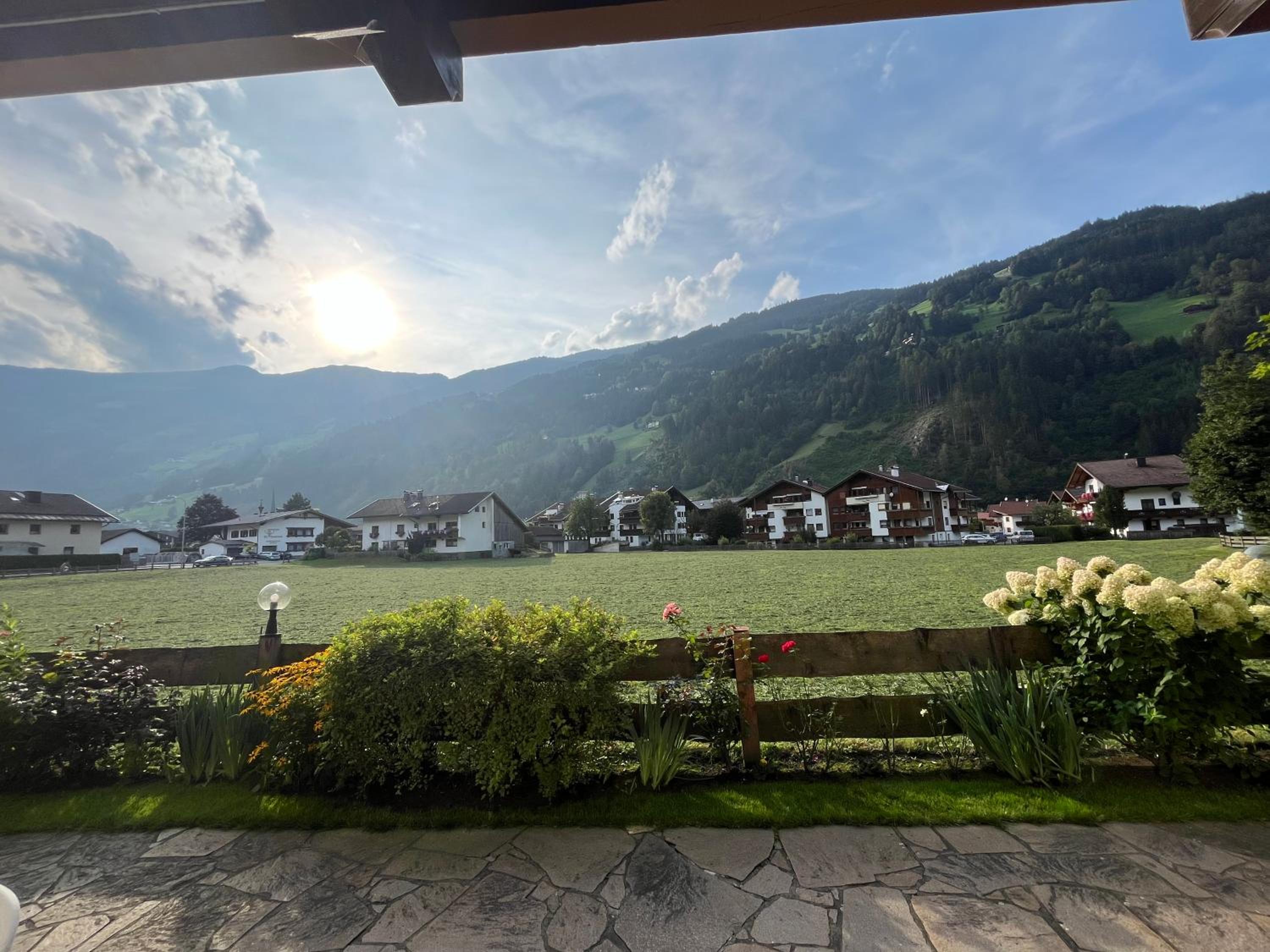 Zell Views Apartments