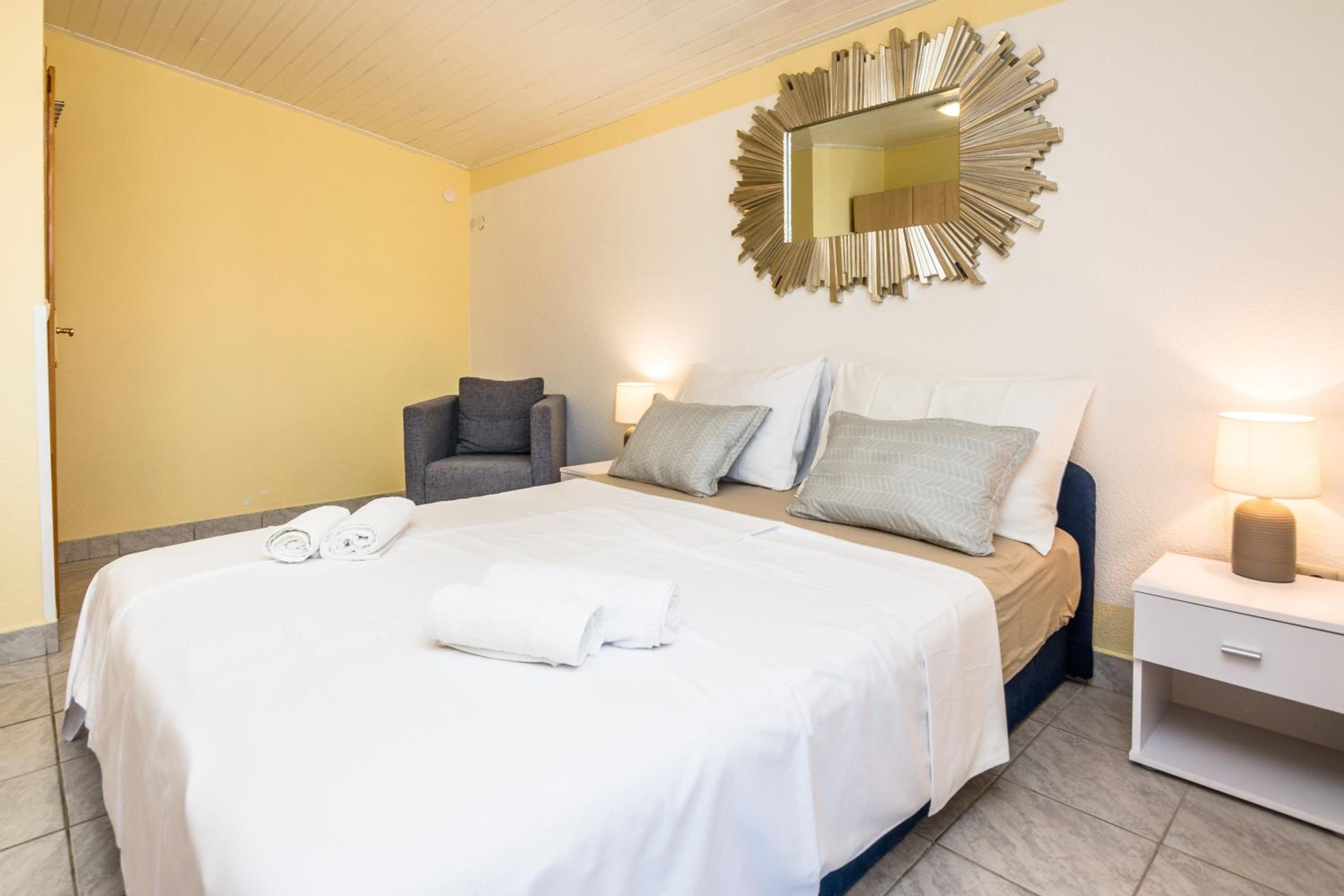 Apartment Genster Vir Kroatien