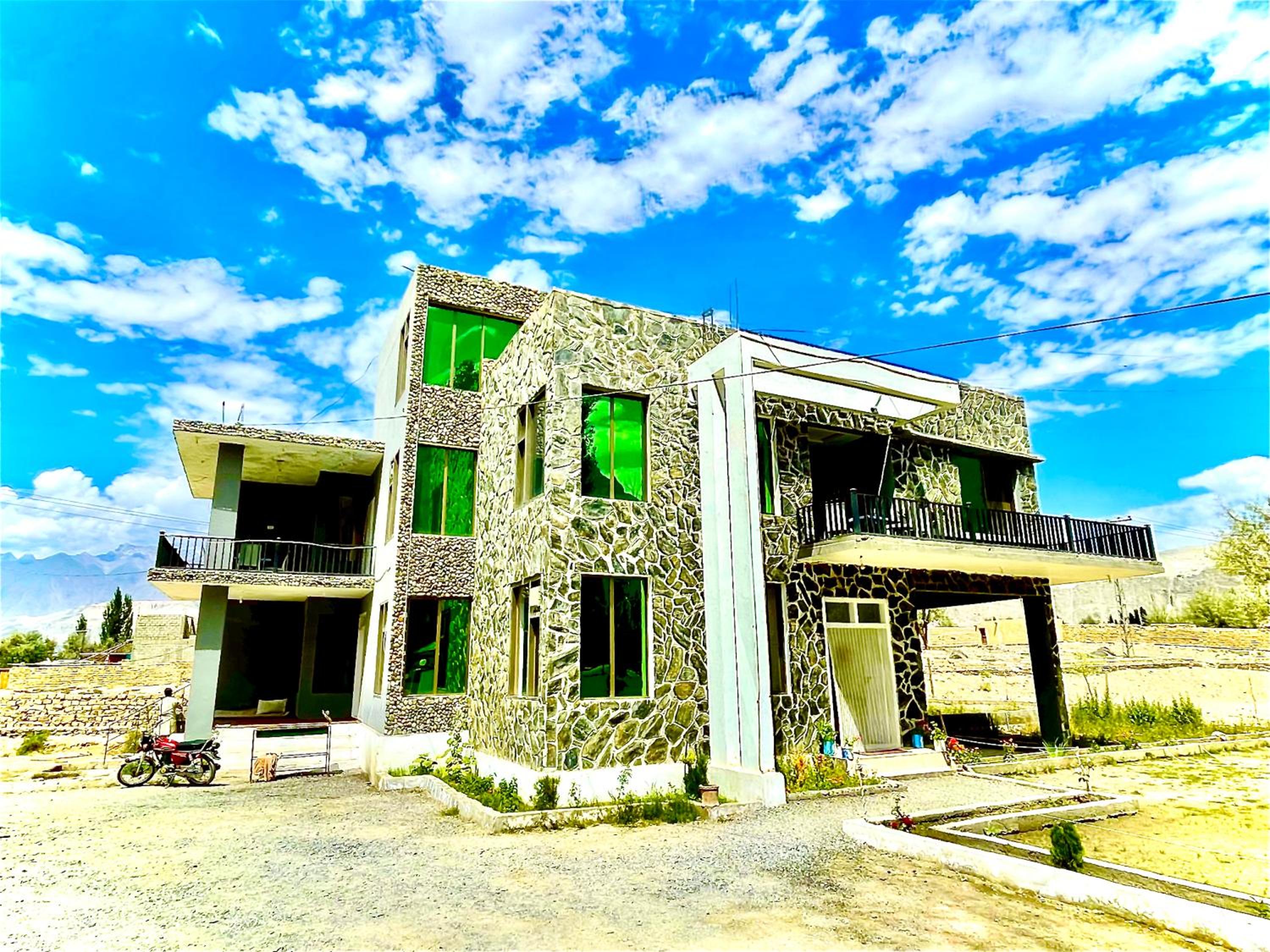 Sarfaranga Hotel Skardu