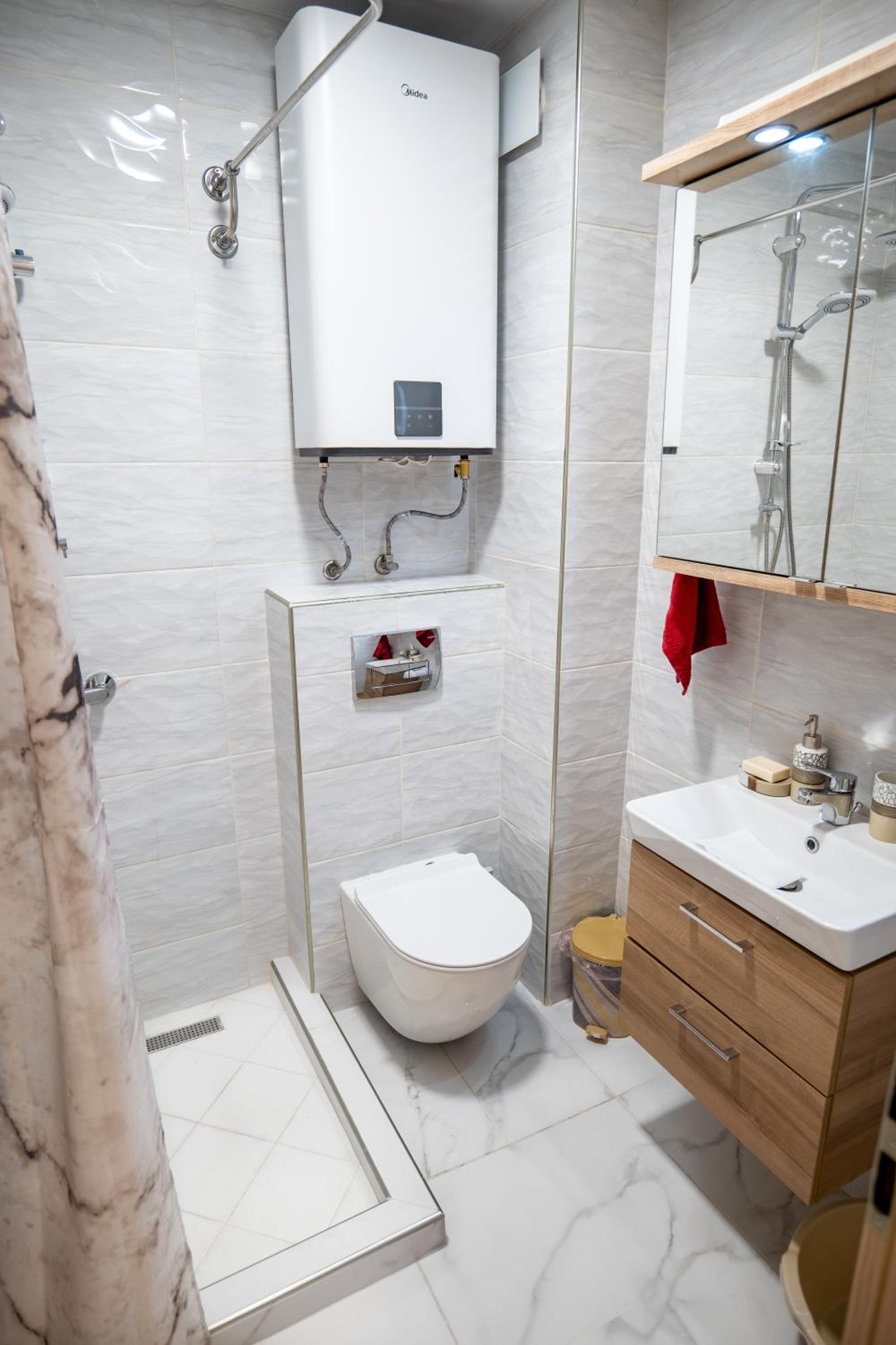 Galina Apartment Cozy Suite with FREE Parking