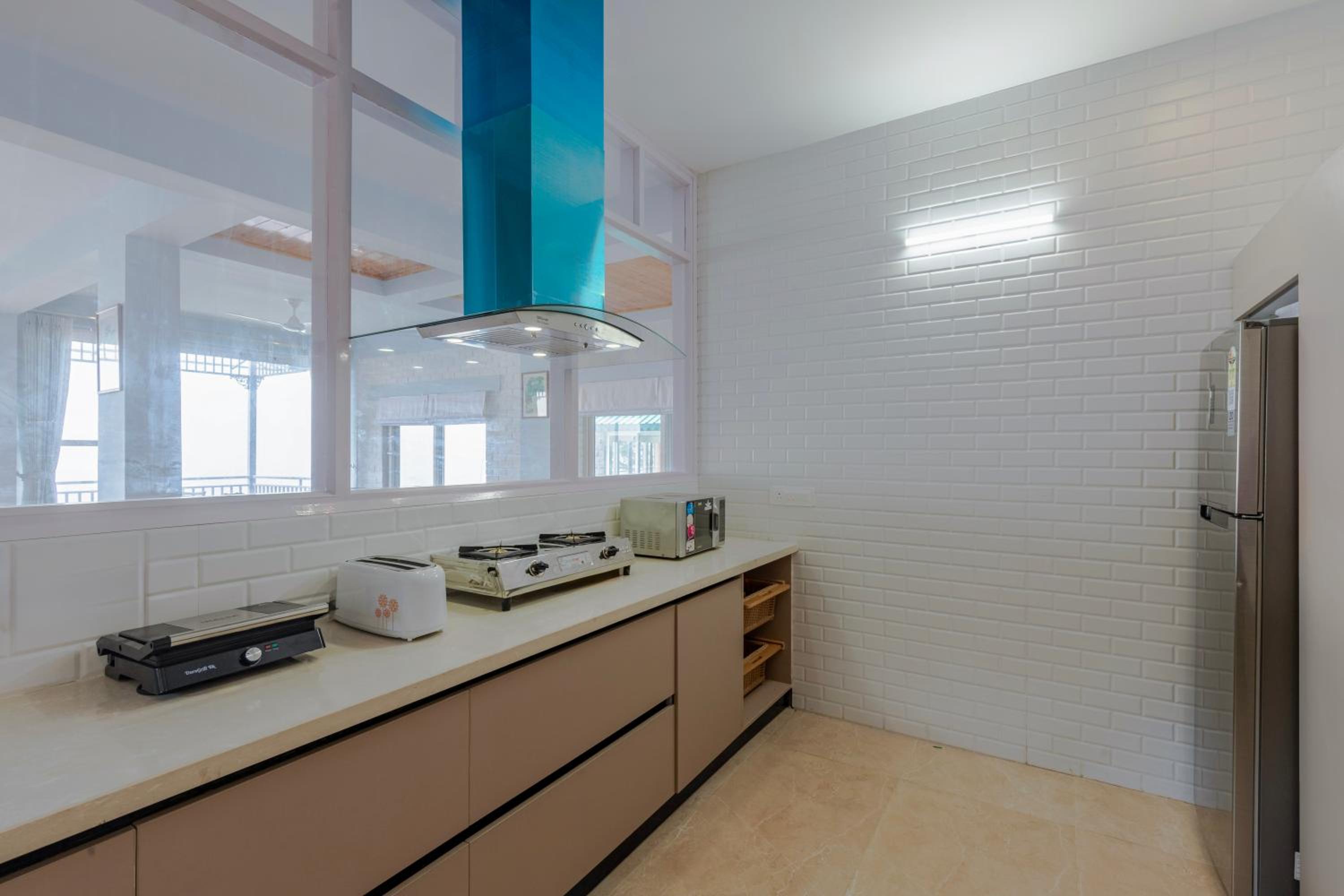 ELIVAAS 3 BHK with Garden & Scenic Views - Alpenglow view 4