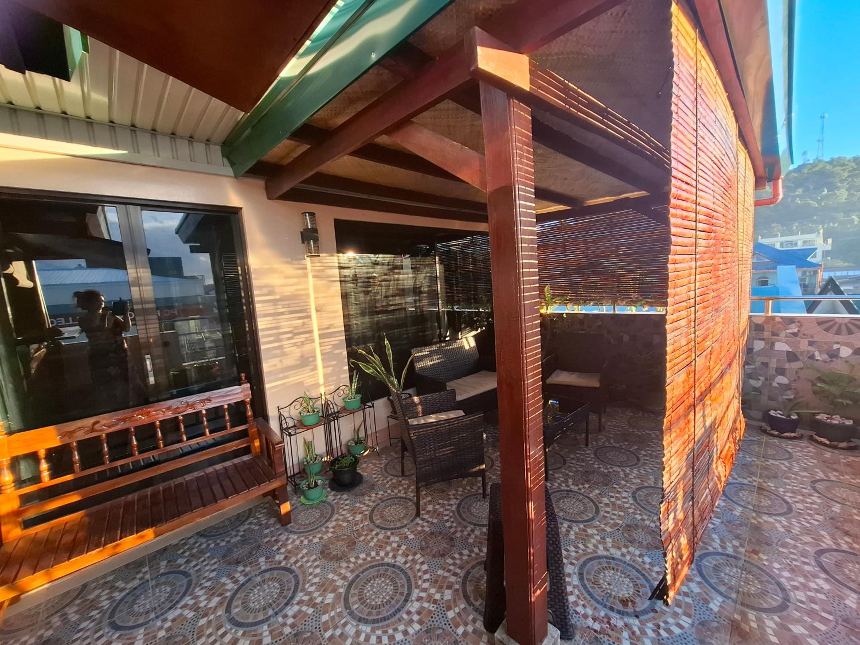 Luxury Penthouse With View&Starlink view 3