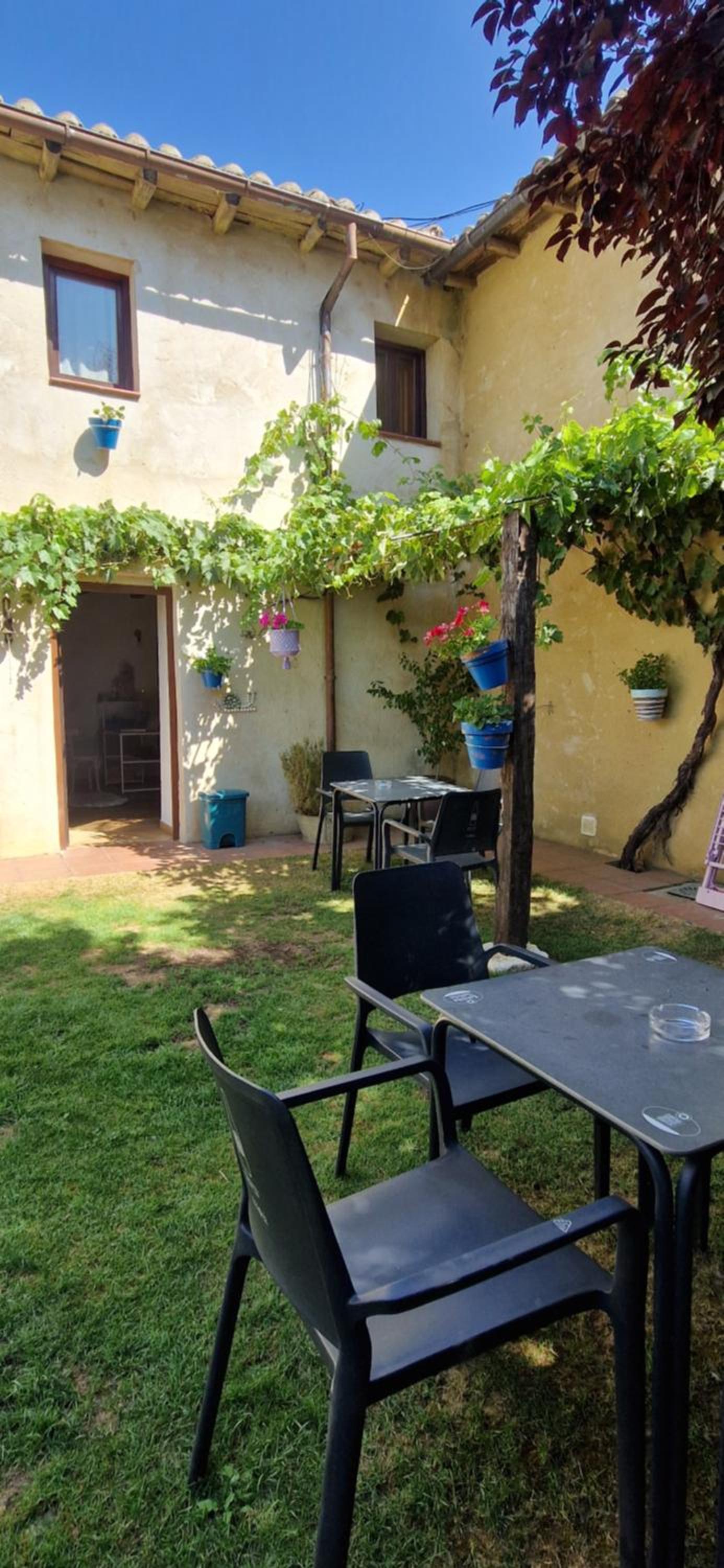 Albergue Laganares - pilgrims hostel -