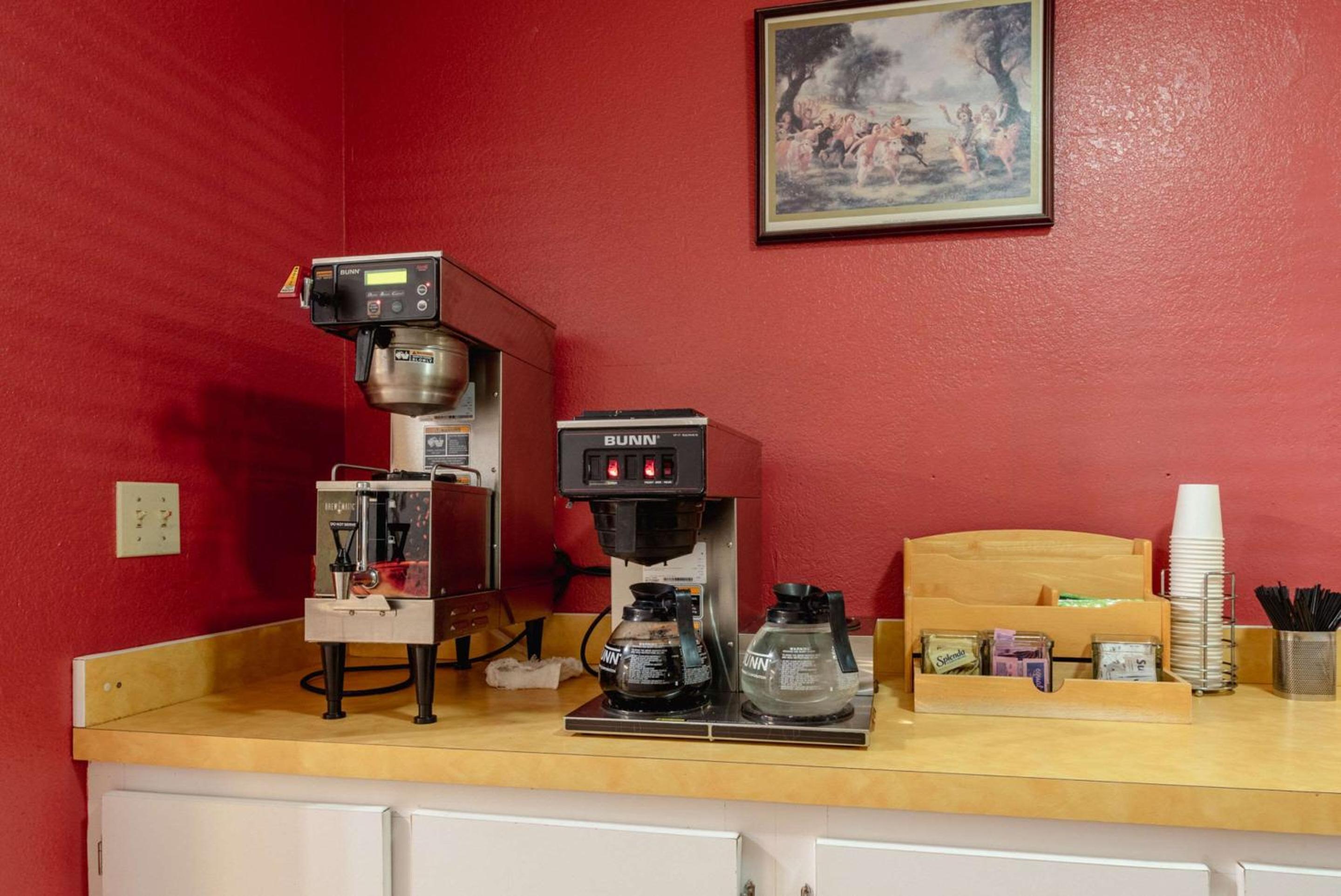 Cortez Vacations - Econo Lodge Cortez near Mesa Verde - Property Image 32