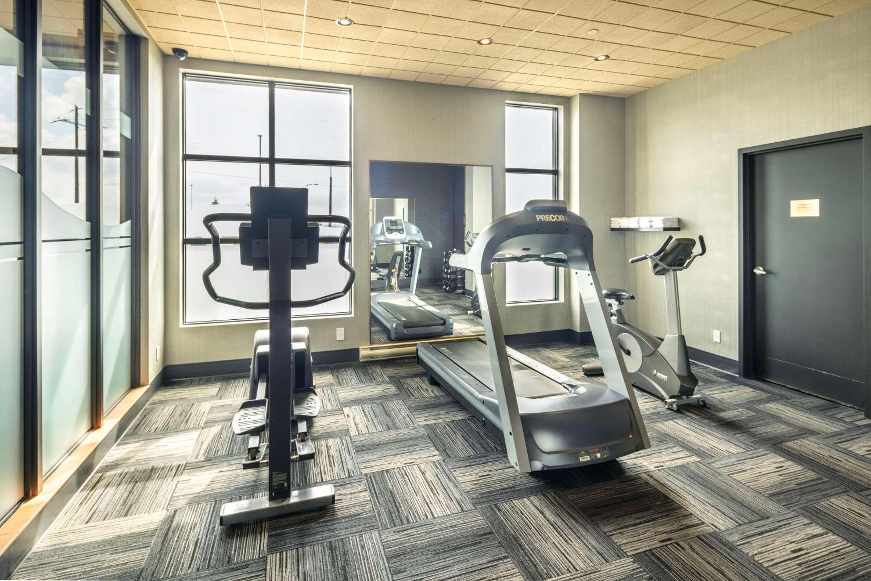 Levis Vacations - Quality Inn  Suites - Property Image 11