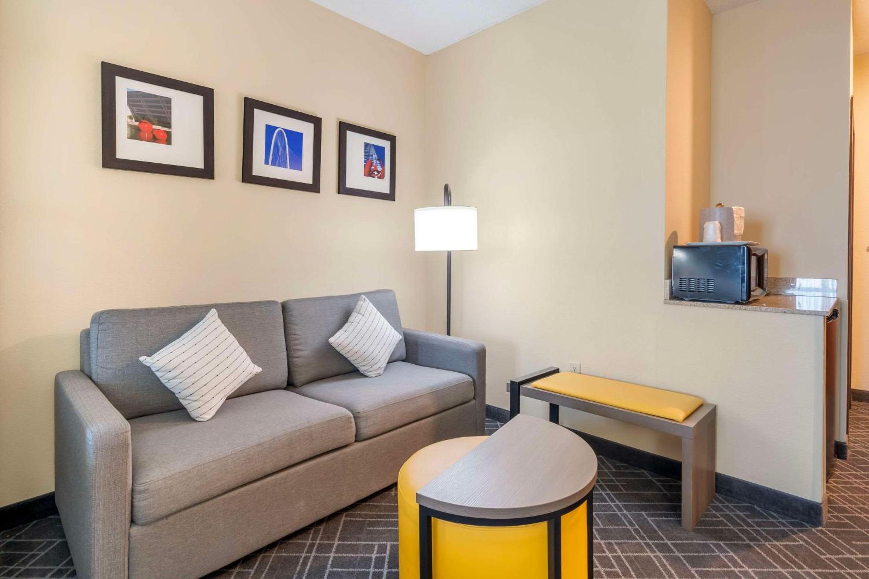 Comfort Suites McKinney-Allen - Property Image 18