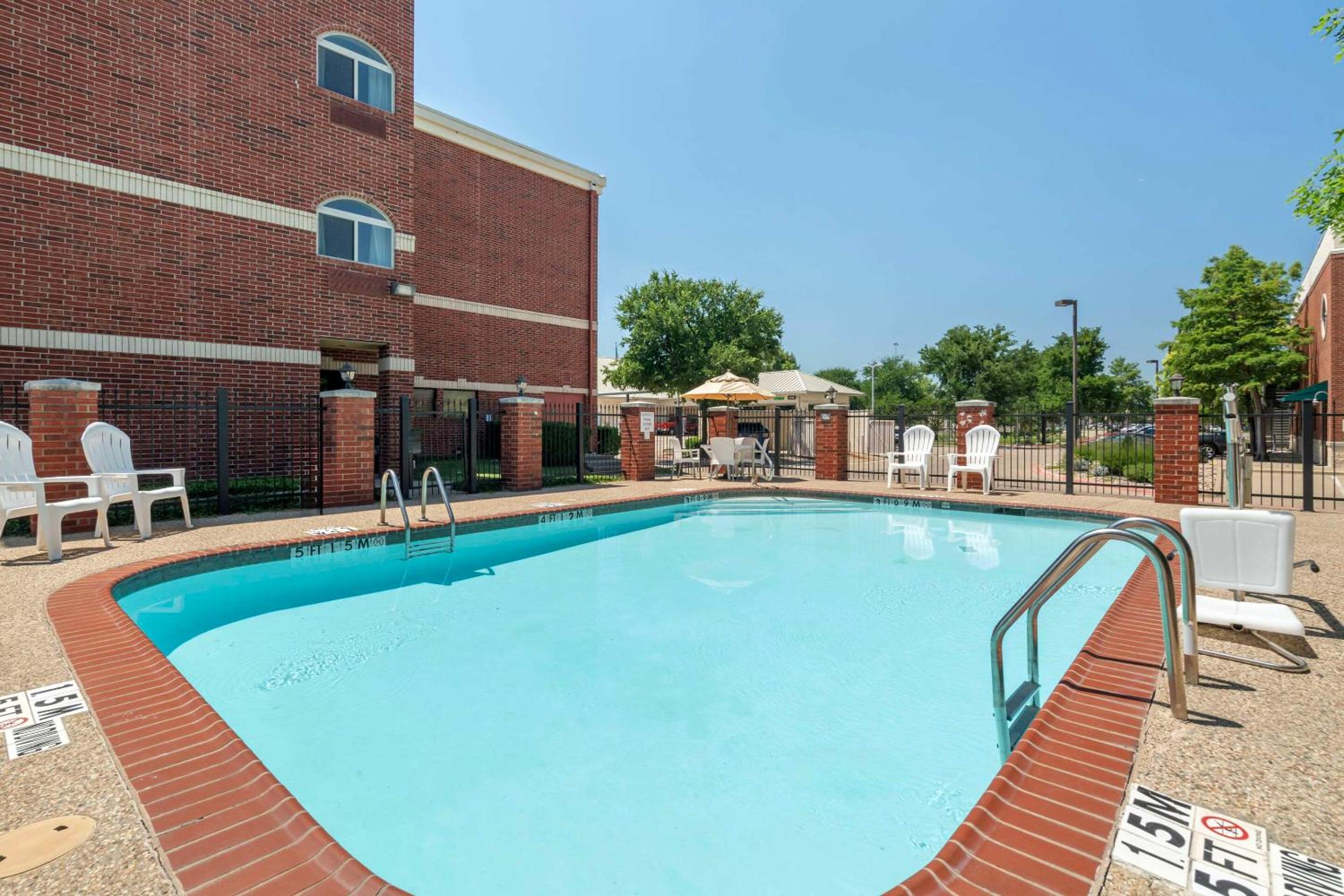 Comfort Suites McKinney-Allen - Property Image 20