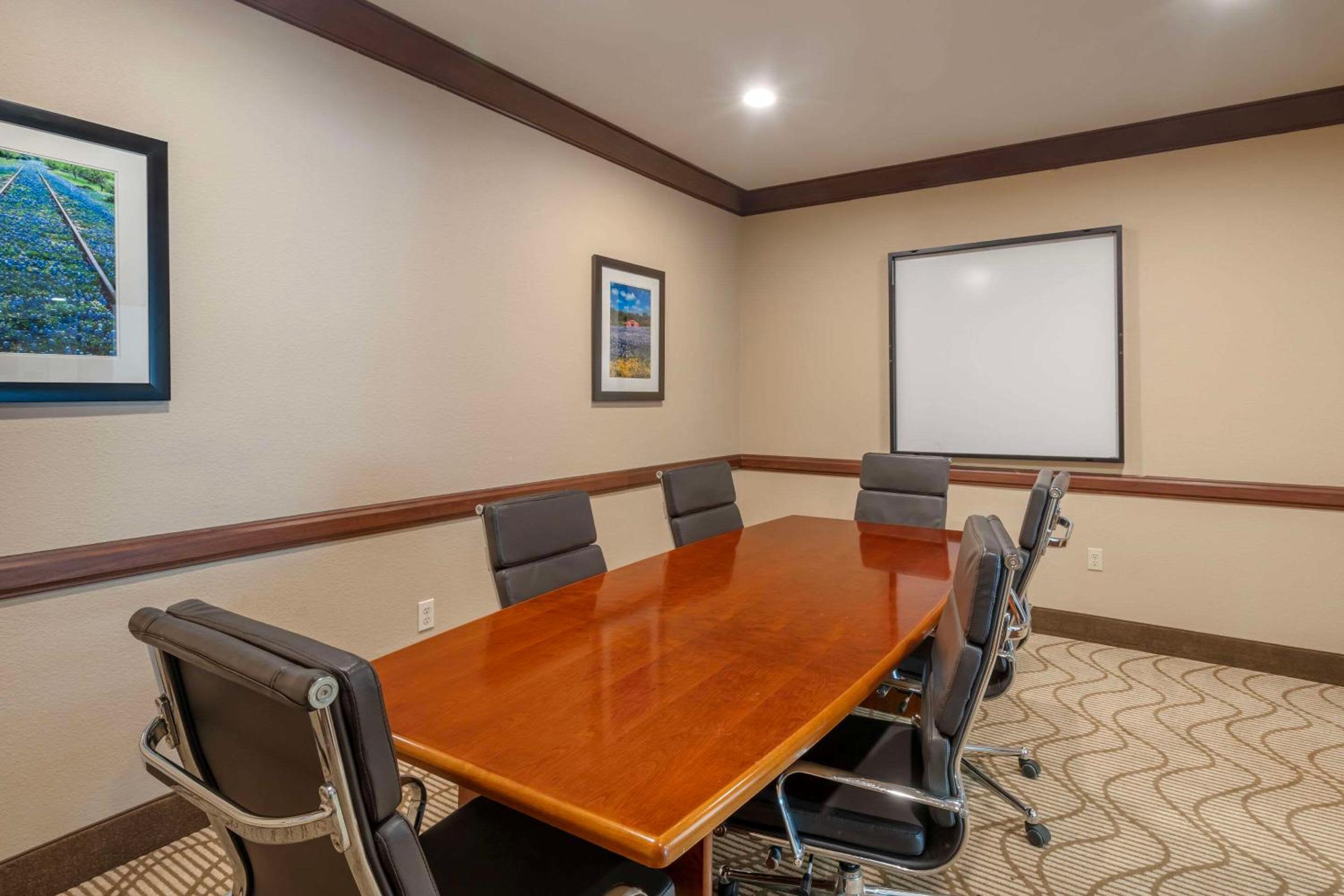 Comfort Suites McKinney-Allen - Property Image 24