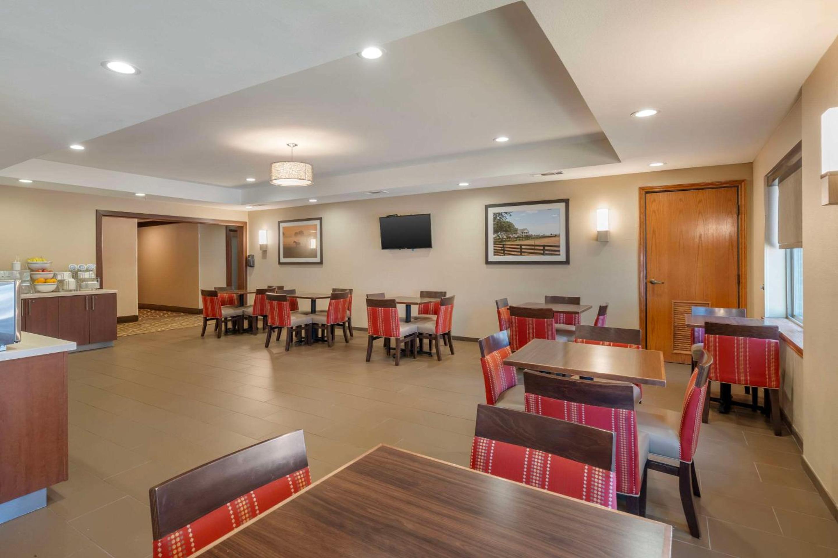 Comfort Suites McKinney-Allen - Property Image 26