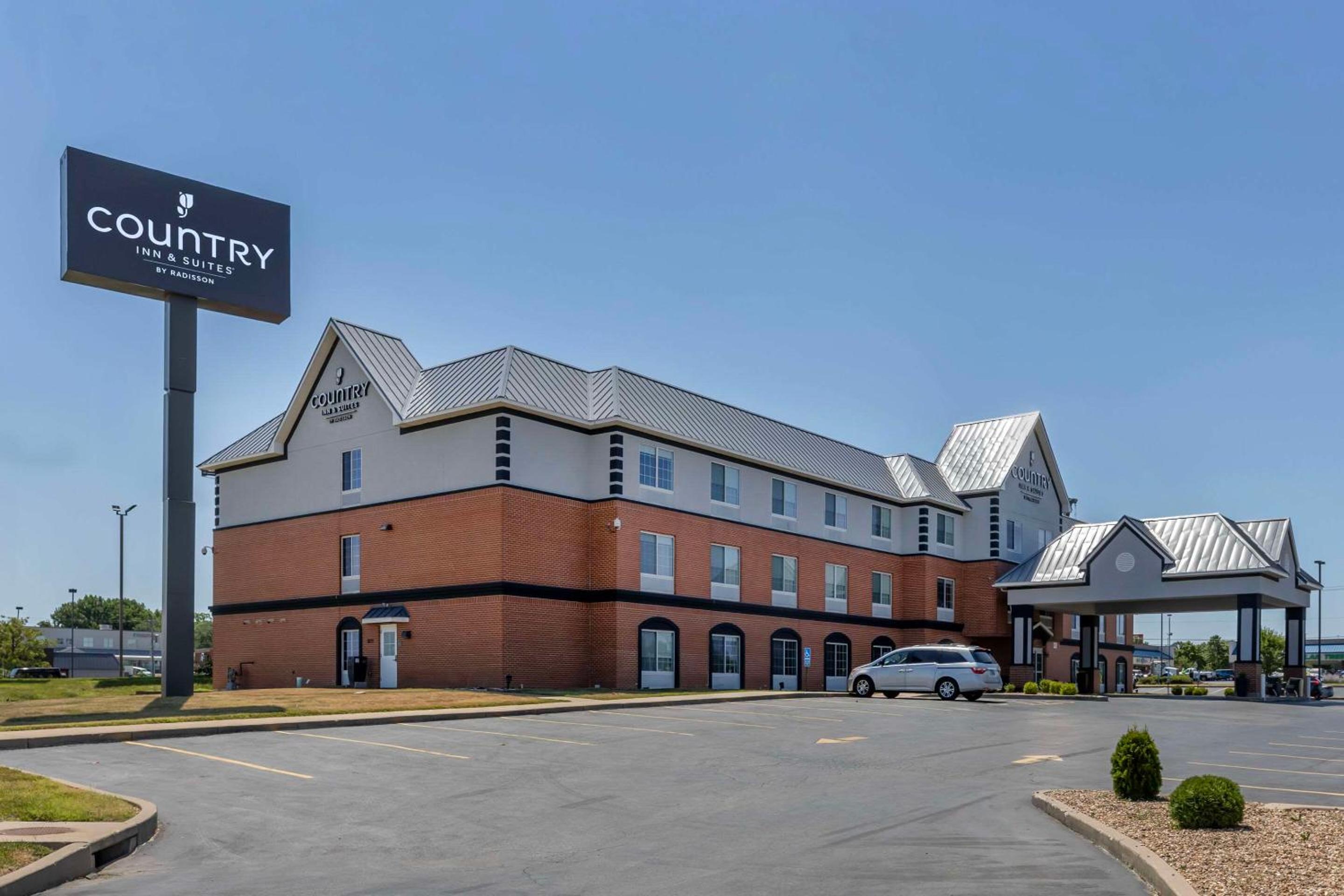 Hotel Country Inn & Suites by Radisson, St. Peters, MO