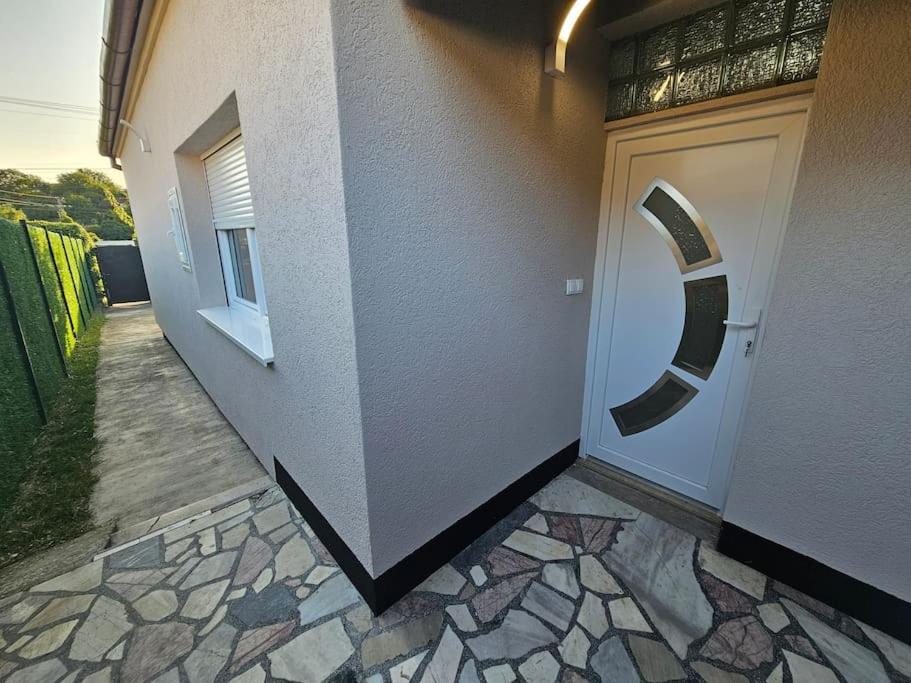Violeta guest house