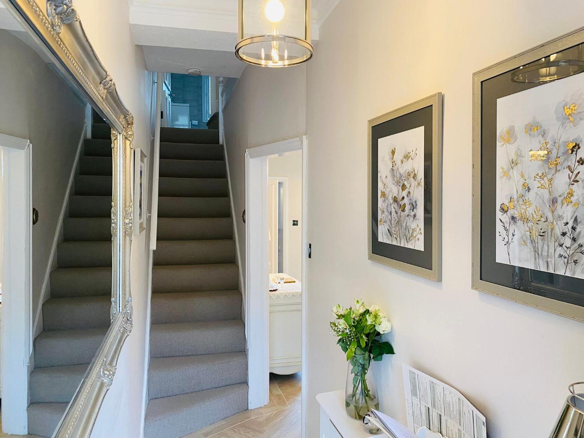 Award Winning Elegant luxurious refurbished meticulous 3 Bed