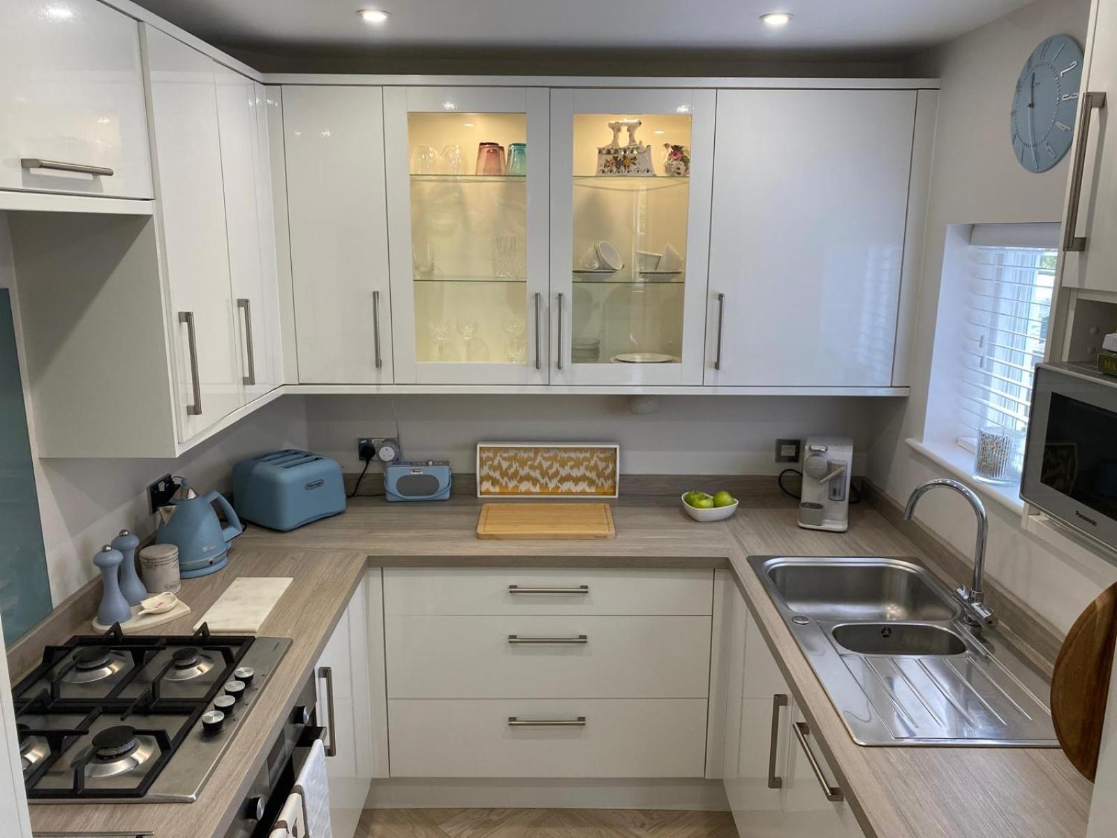 Award Winning Elegant luxurious refurbished meticulous 3 Bed