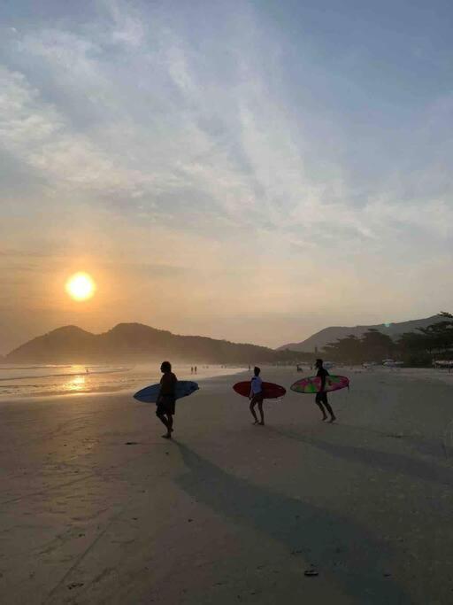 Casa em condomínio na Praia da Baleia com alto astral