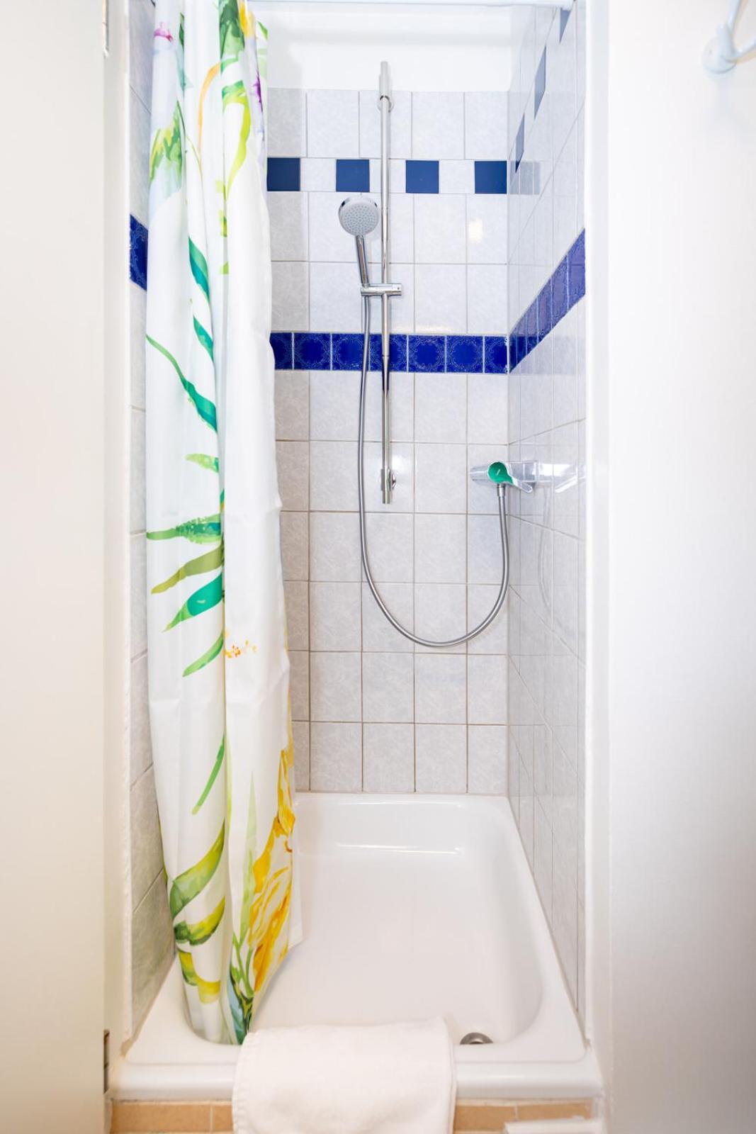Nettes kleines Apartment mit Stellplatz
