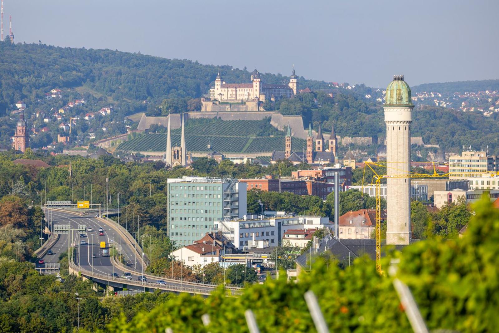 Nettes kleines Apartment mit Stellplatz