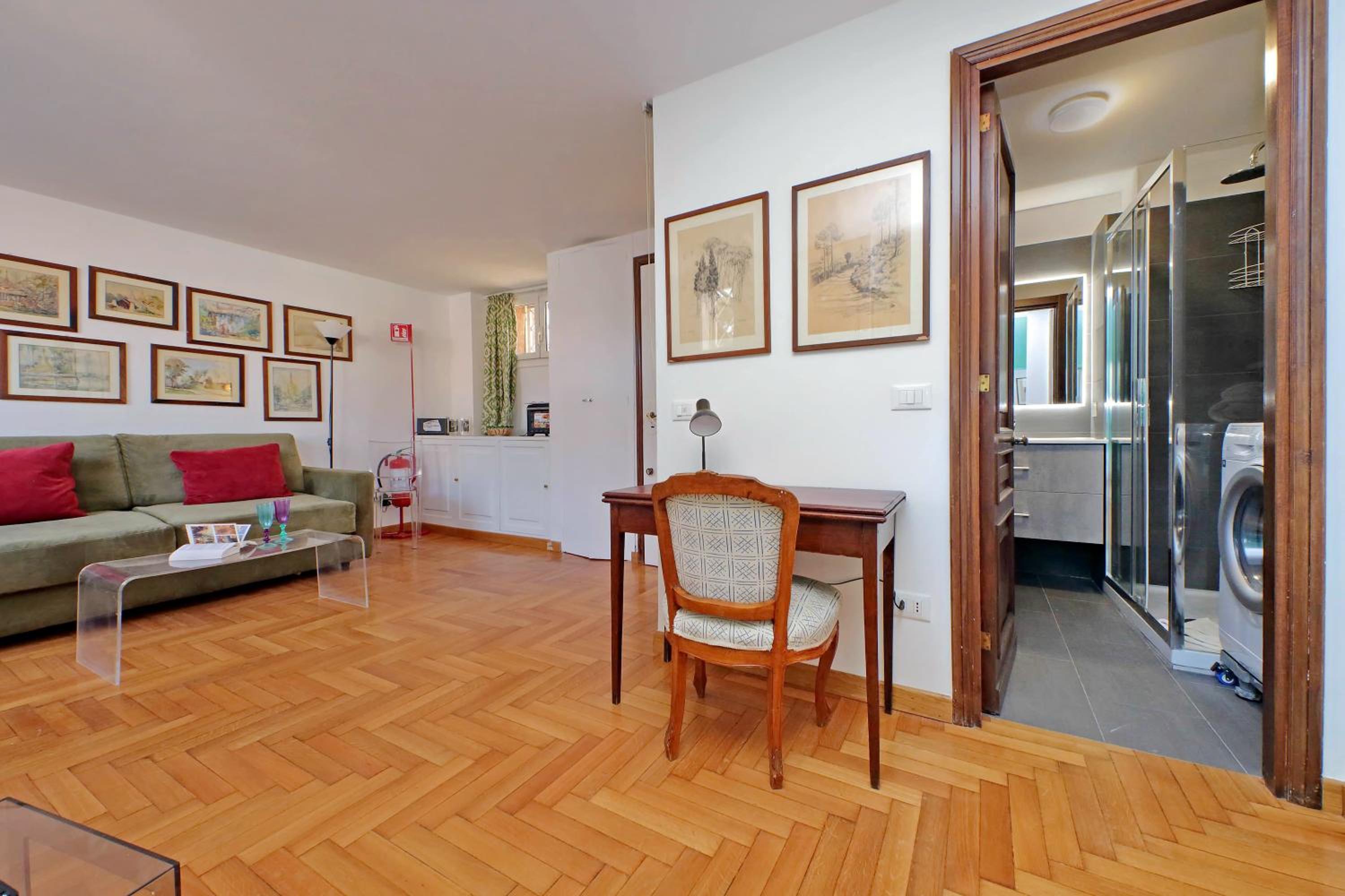 Lovely Apartment Via Sistina