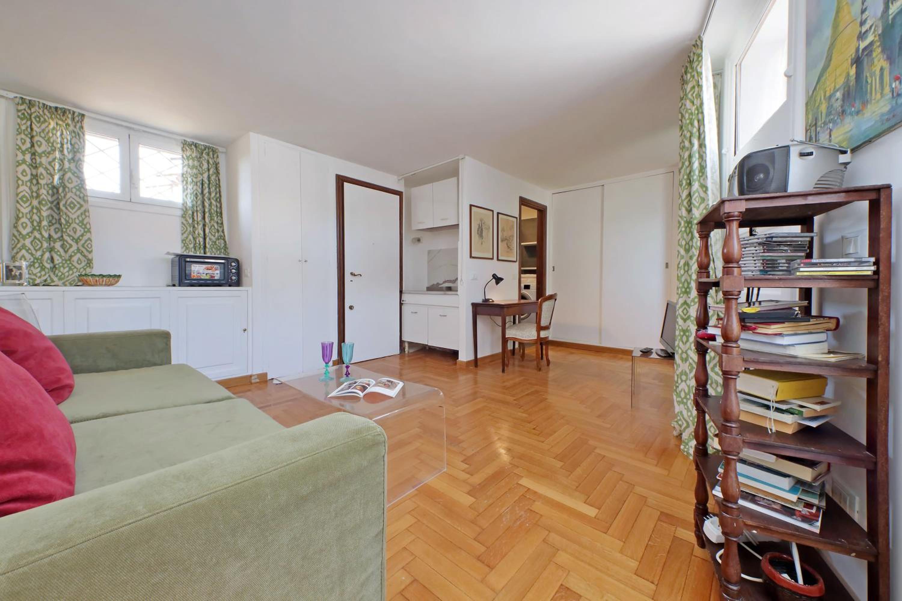 Lovely Apartment Via Sistina