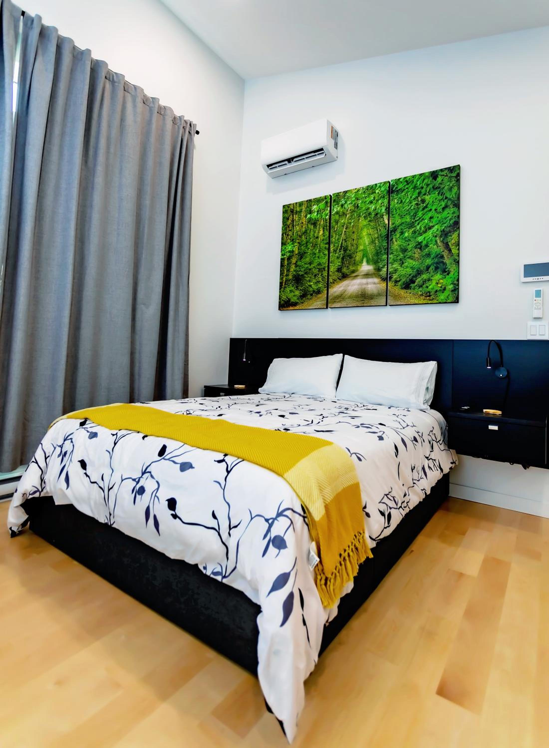 LuxQuarters Bumbleberry Guest House