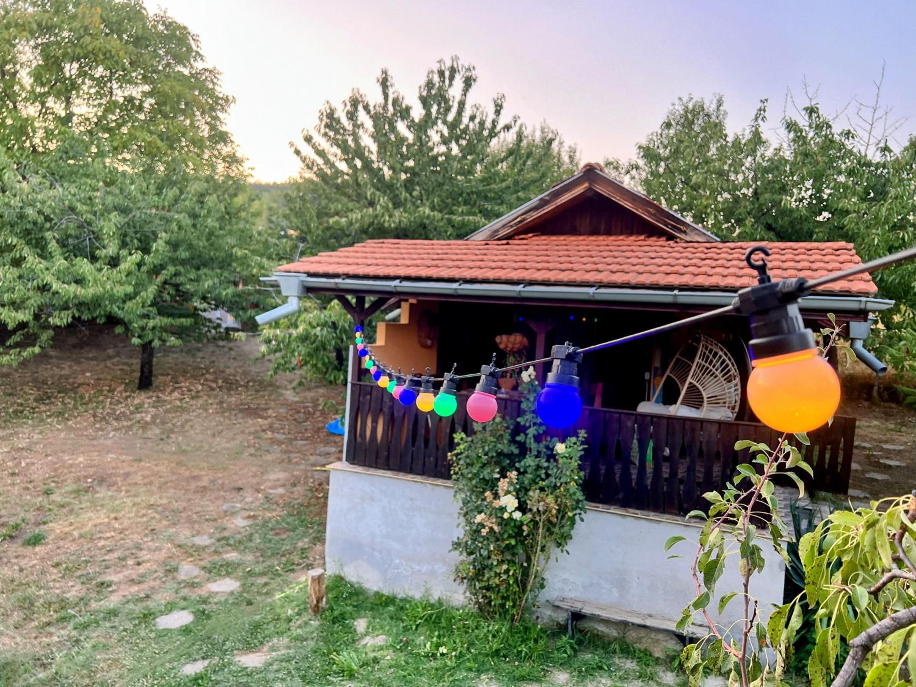 Cozy Quiet Retreat 70km from Sofia