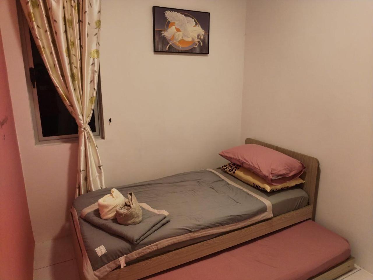 Camellia Residence ForestView Seri Austin Johor Bahru Near Eco Palladium by Harmony Homestay
