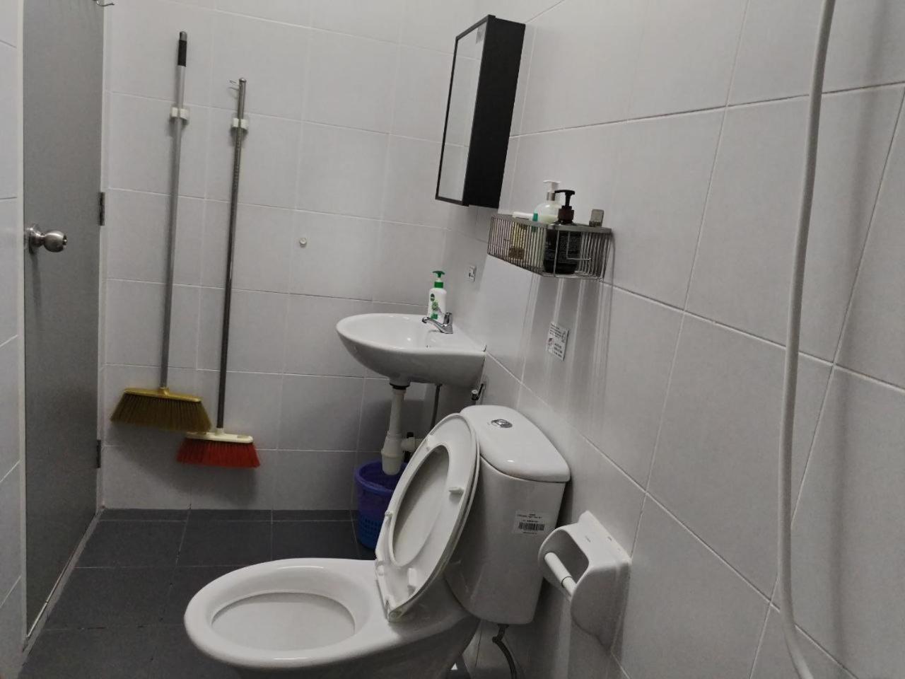 Camellia Residence ForestView Seri Austin Johor Bahru Near Eco Palladium by Harmony Homestay