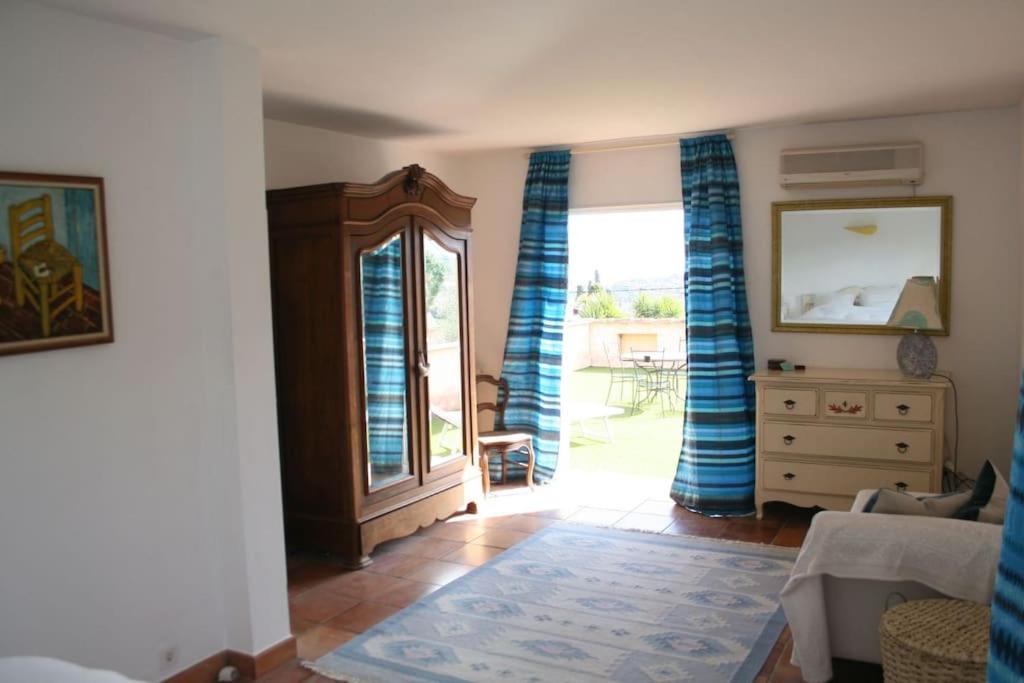 Spacious Villa Vallauris Cannes with AC throughout and large private pool