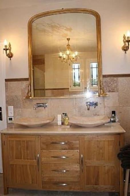 Spacious Villa Vallauris Cannes with AC throughout and large private pool