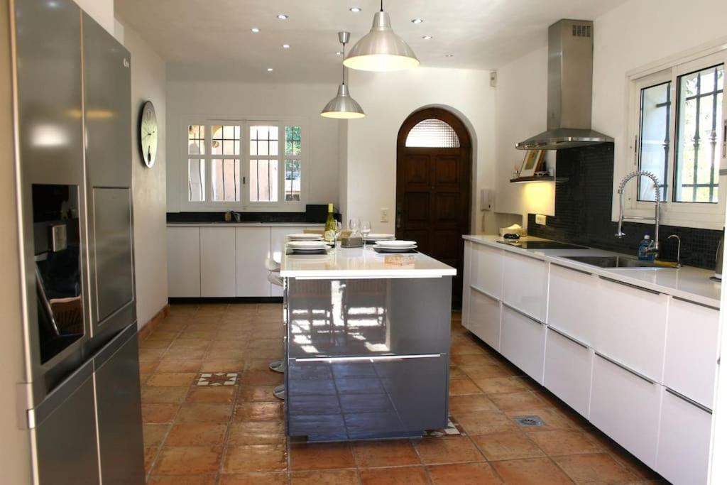 Spacious Villa Vallauris Cannes with AC throughout and large private pool