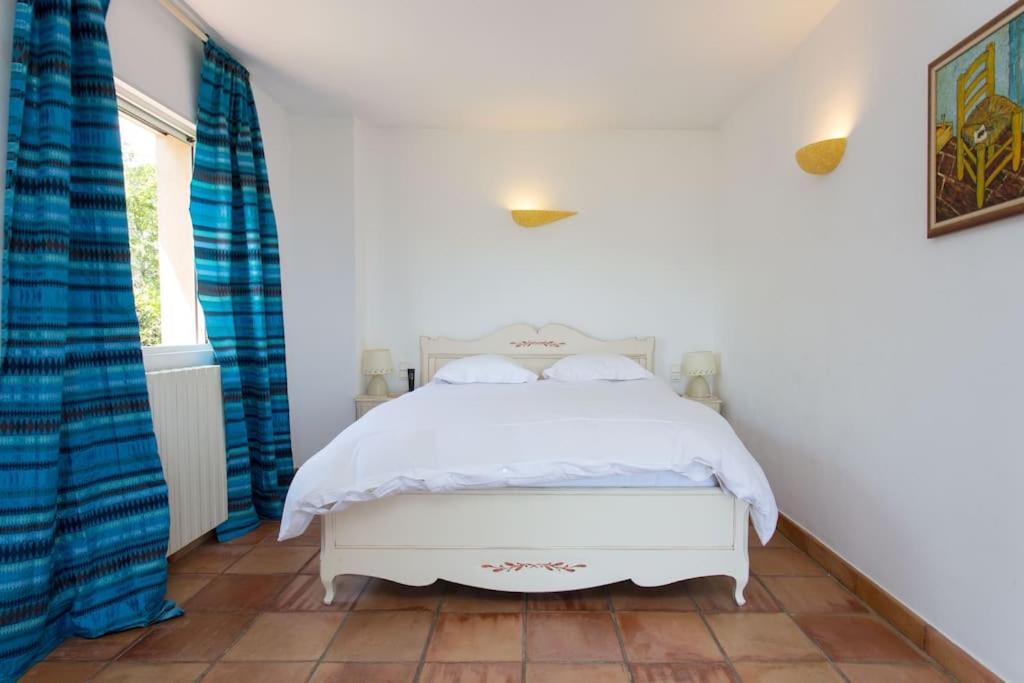 Spacious Villa Vallauris Cannes with AC throughout and large private pool