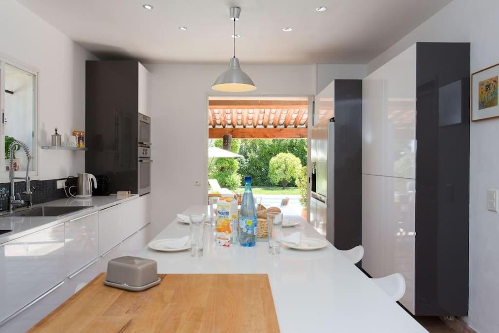 Spacious Villa Vallauris Cannes with AC throughout and large private pool