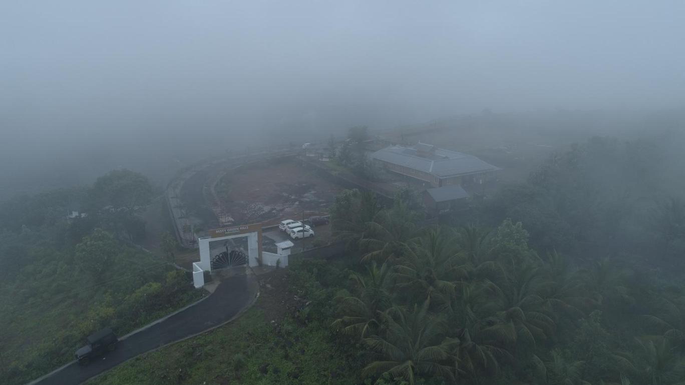 Misty Green Hills Parks & Resorts view 2