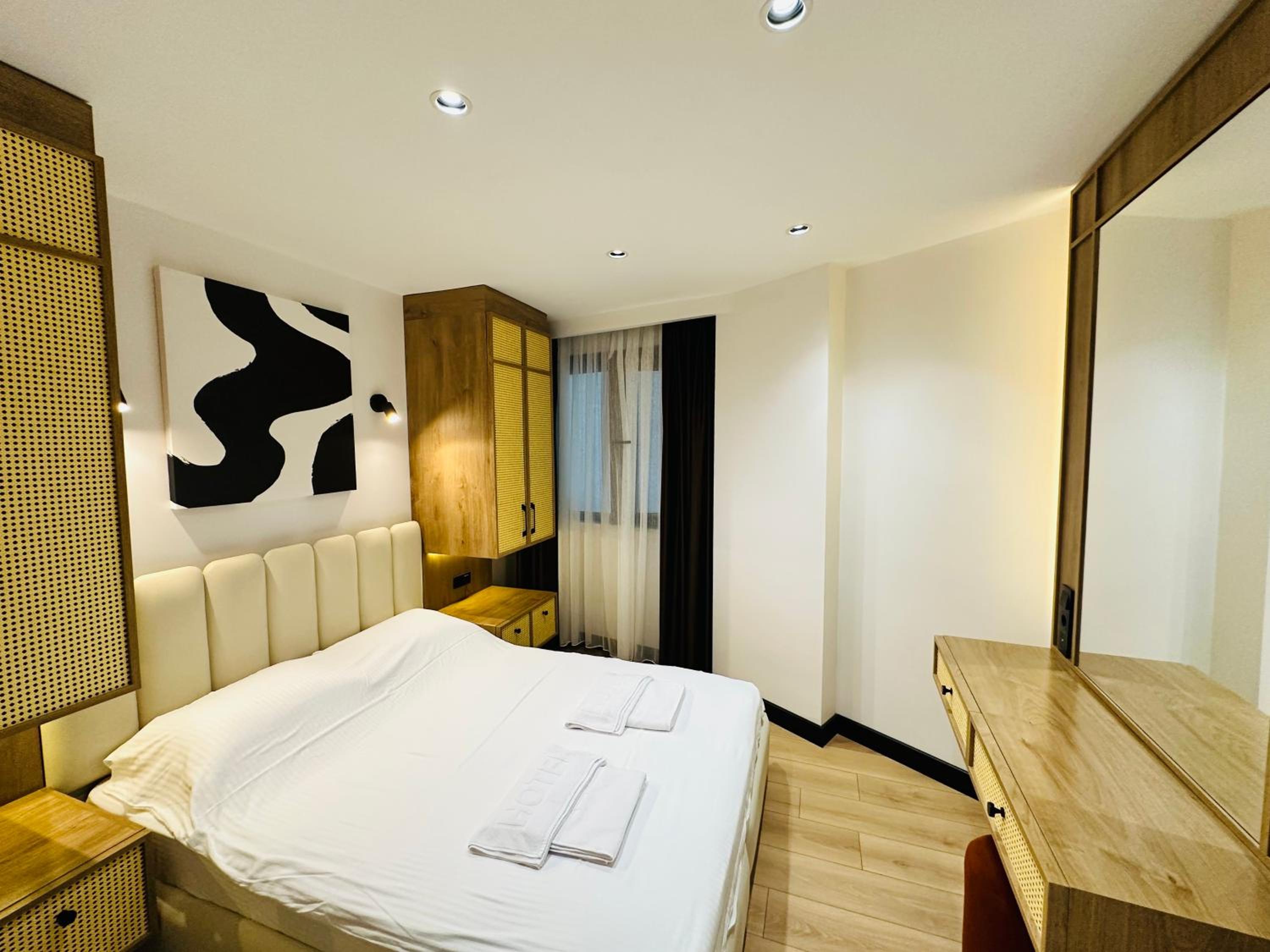 Rose Point Residence