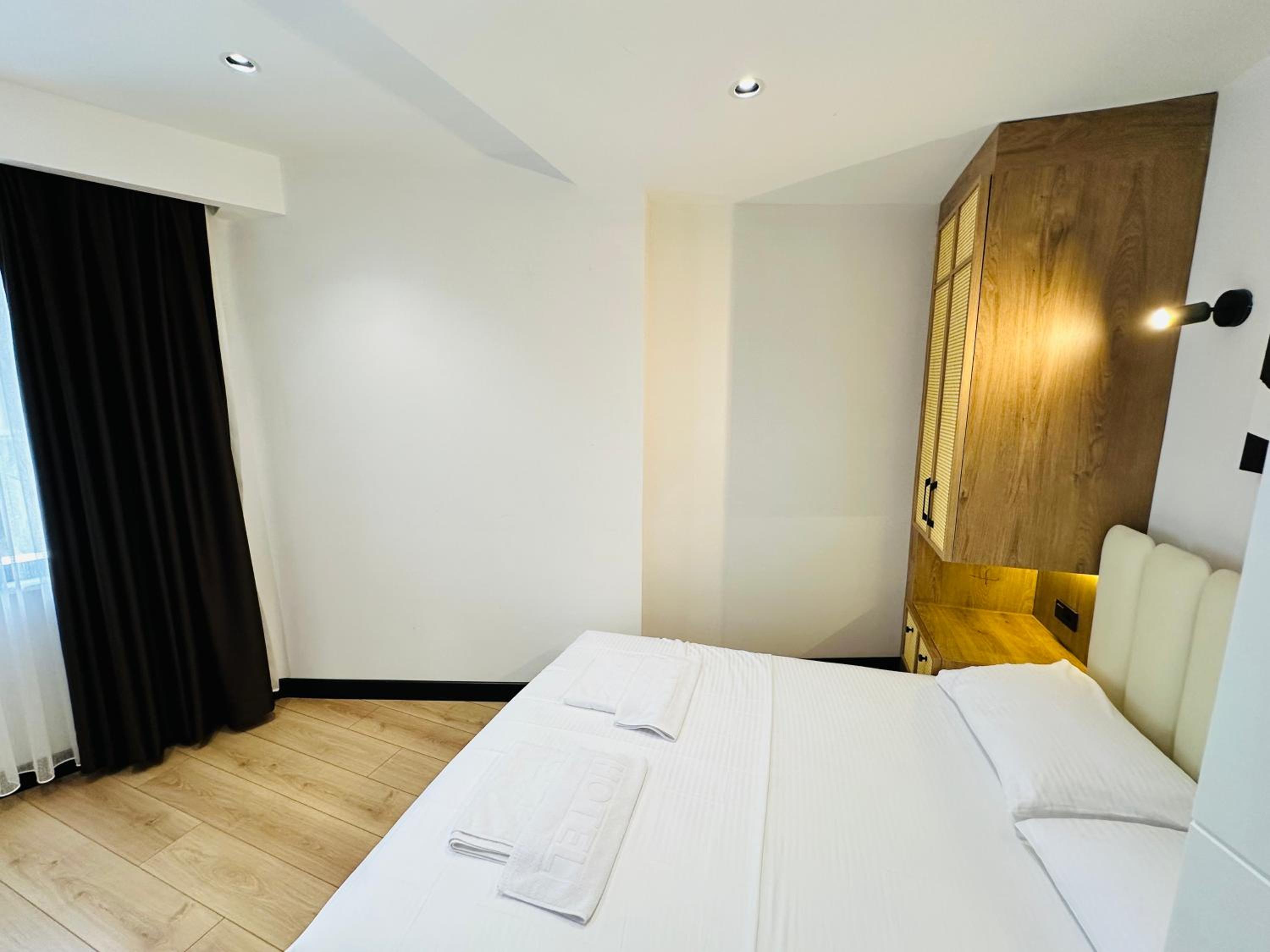 Rose Point Residence