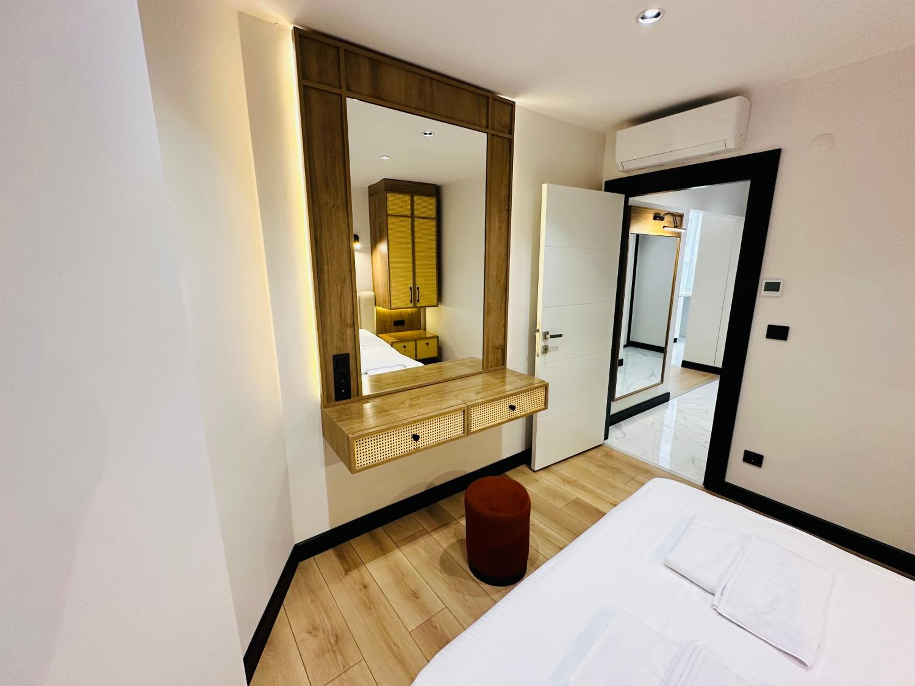Rose Point Residence