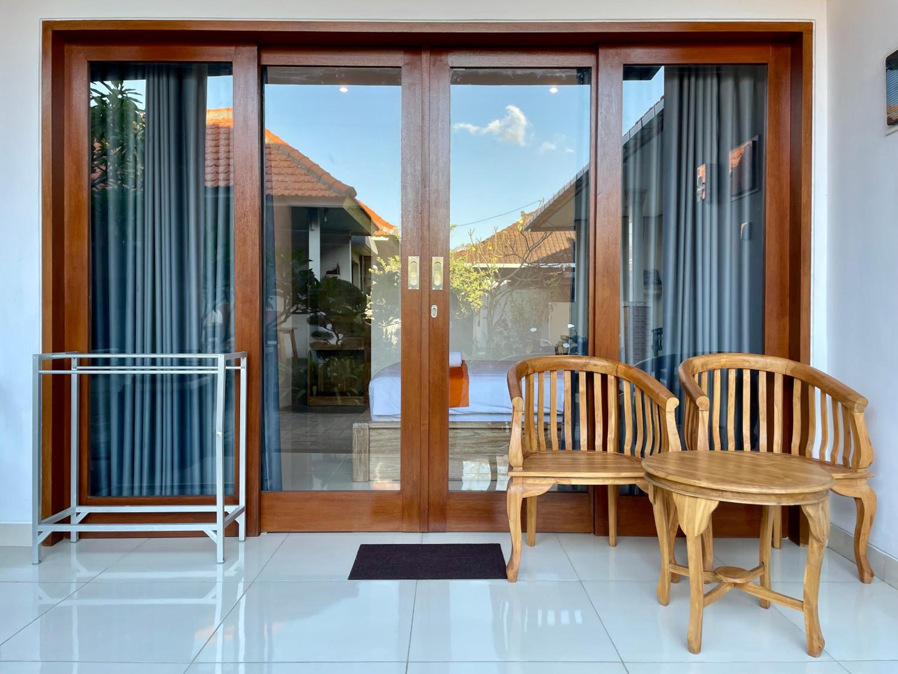 Santika Home Stay