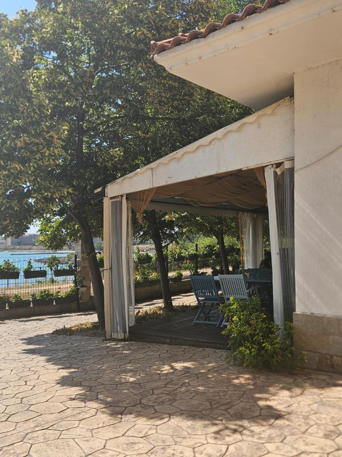 Sea View Holiday for Family and Friends -Почивка с изглед към морето за семейство и приятели